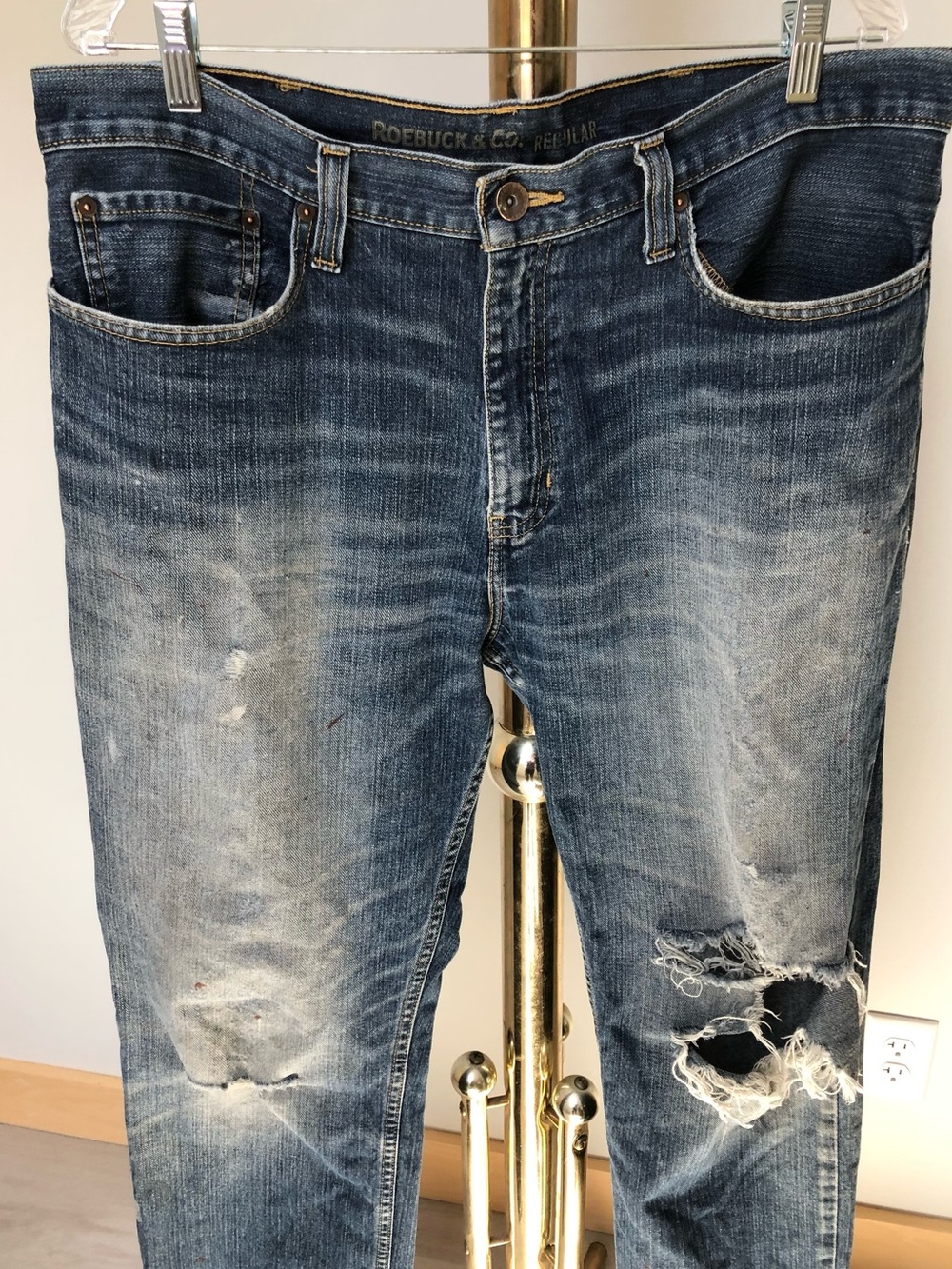 Roebuck Destroyed Blue Jeans Size 36 x 34